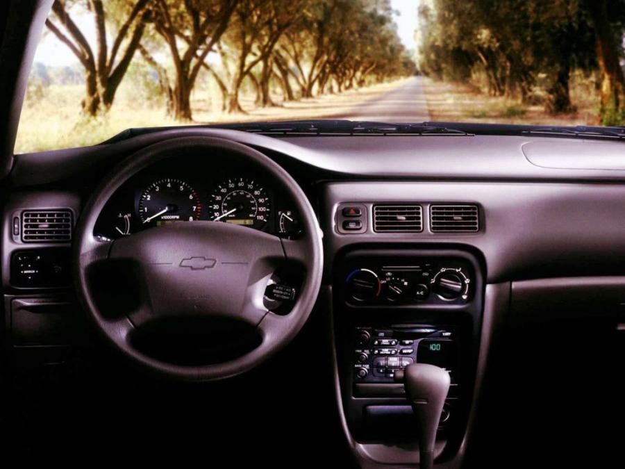  Chevrolet Prizm 1998 года  (фото 6 из 16)